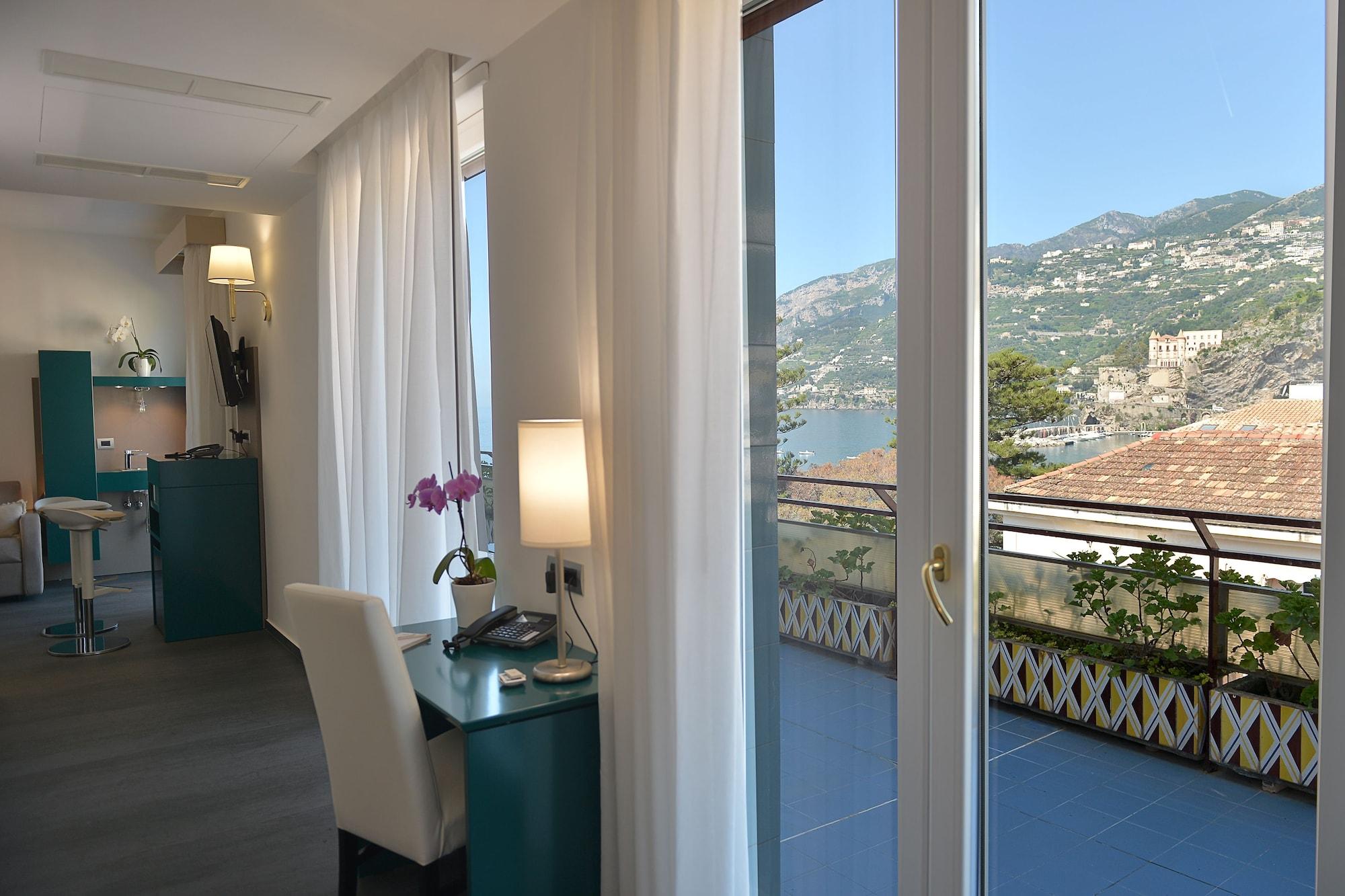 Reginna Palace Hotel Майори Экстерьер фото